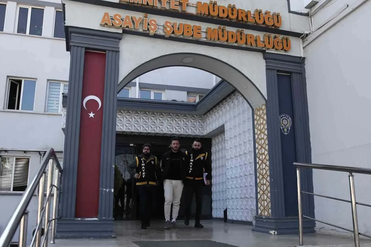 Babasını öldürüp, kayıp ihbarında bulunmuştu: Yargılanmasına başlandı