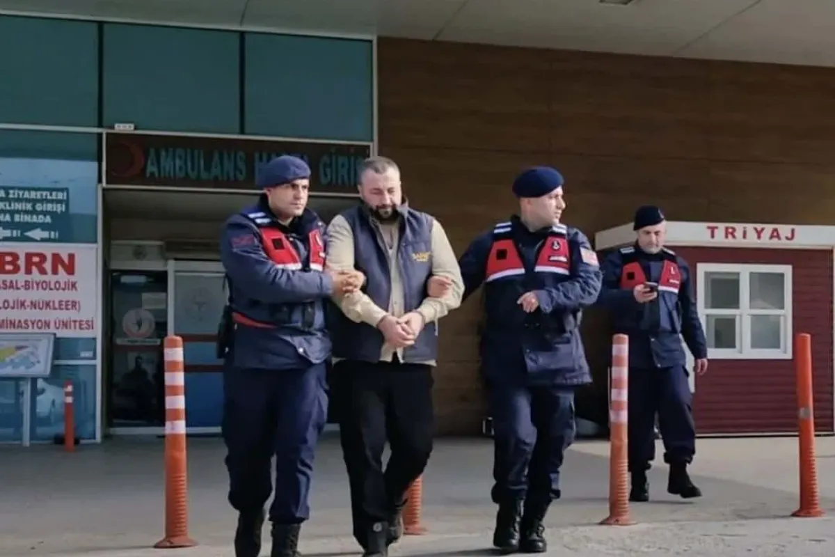 Babasını ve ablasını yaralamıştı, tutuklandı