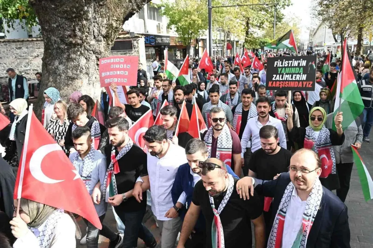 AK Parti'den Filistin'e destek yürüyüşü