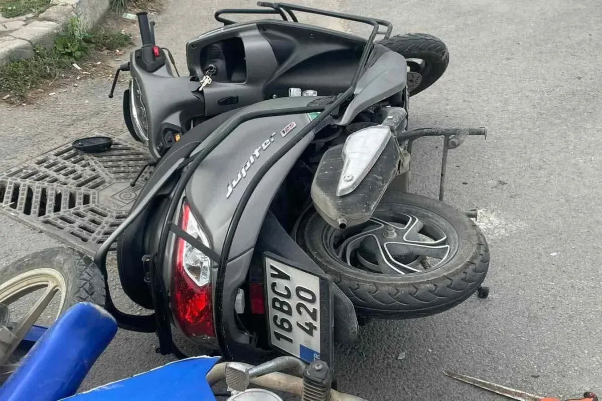 Bursada 2 motosiklet çarpıştı