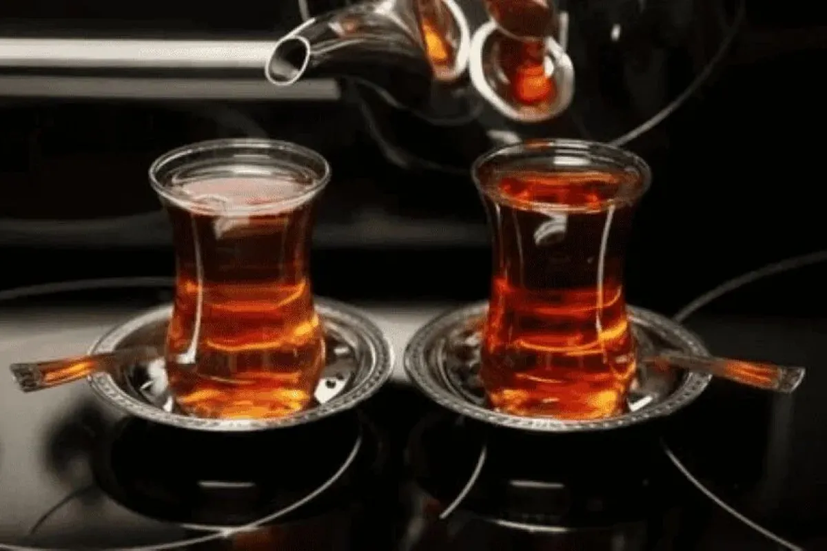 Çayı böyle demlerseniz sağlığınızdan olabilirsiniz