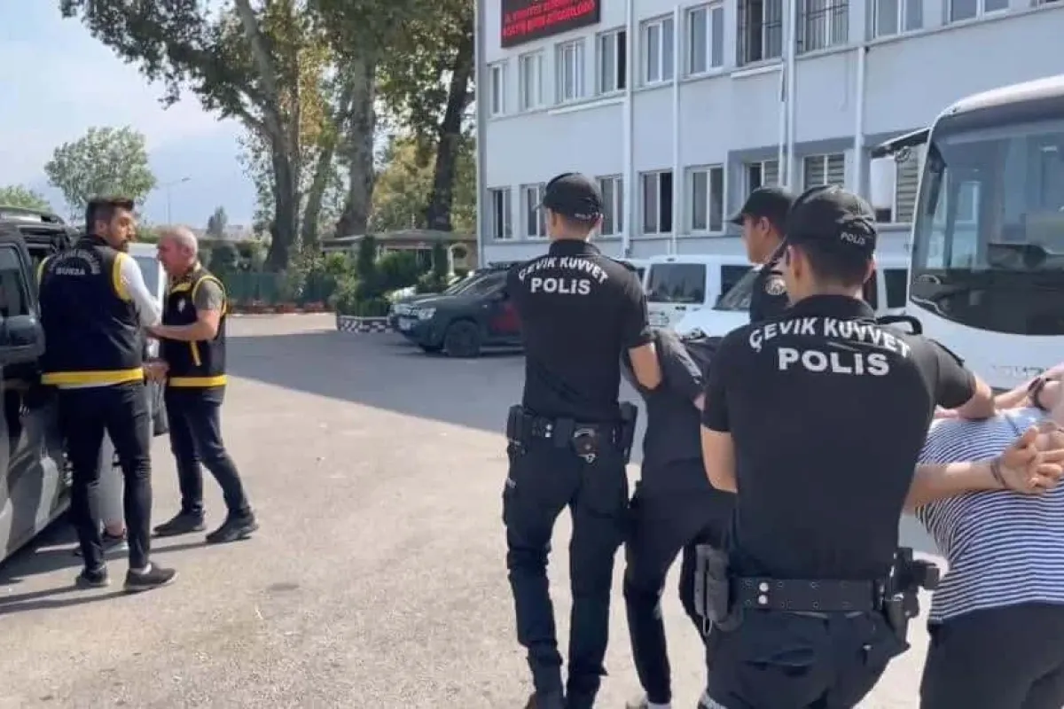 Bursada kasten adam öldürme suçundan aranan şahıs otelde yakalandı