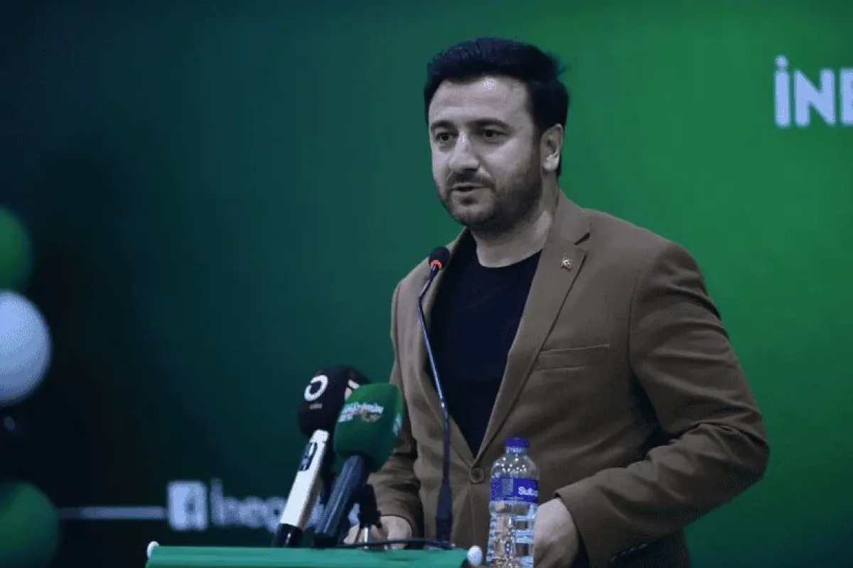 Ahmet Bayhan kimdir?
