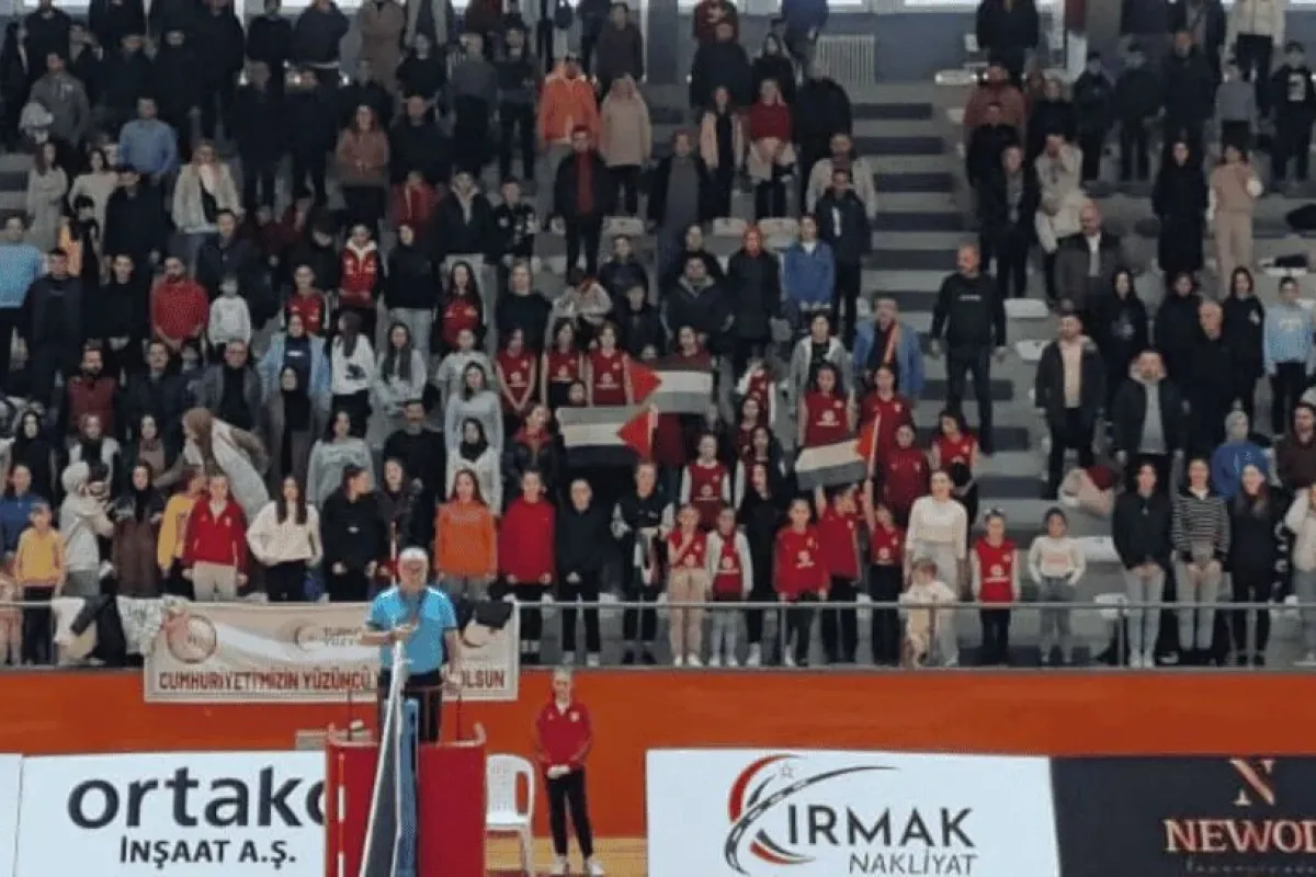 İnegöl'de ki o maçta Filistin bayrağı açtılar