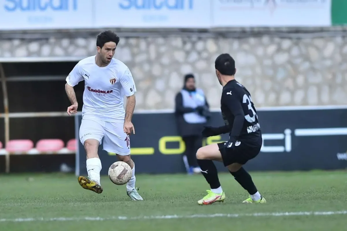 İnegölspor tek attı 3 aldı