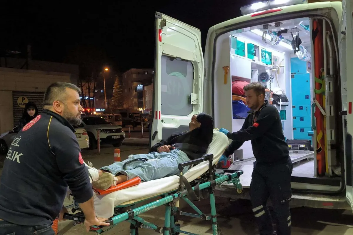 Osmanbey caddesinde bıçaklı kavga 1 yaralı