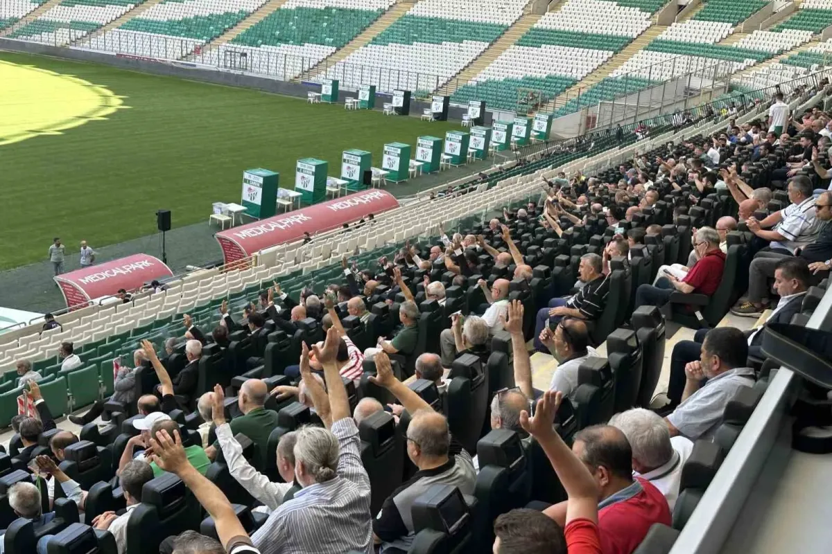 Bursaspor Sicil Kurulu: 136 kişi bilgimiz dışında eklendi