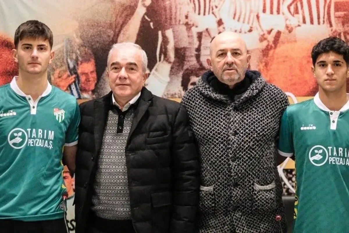 Bursaspor Kulübü, Ahmet Hakan Atış ve Ahmet Berke Ayla profesyonel sözleşme imzaladı