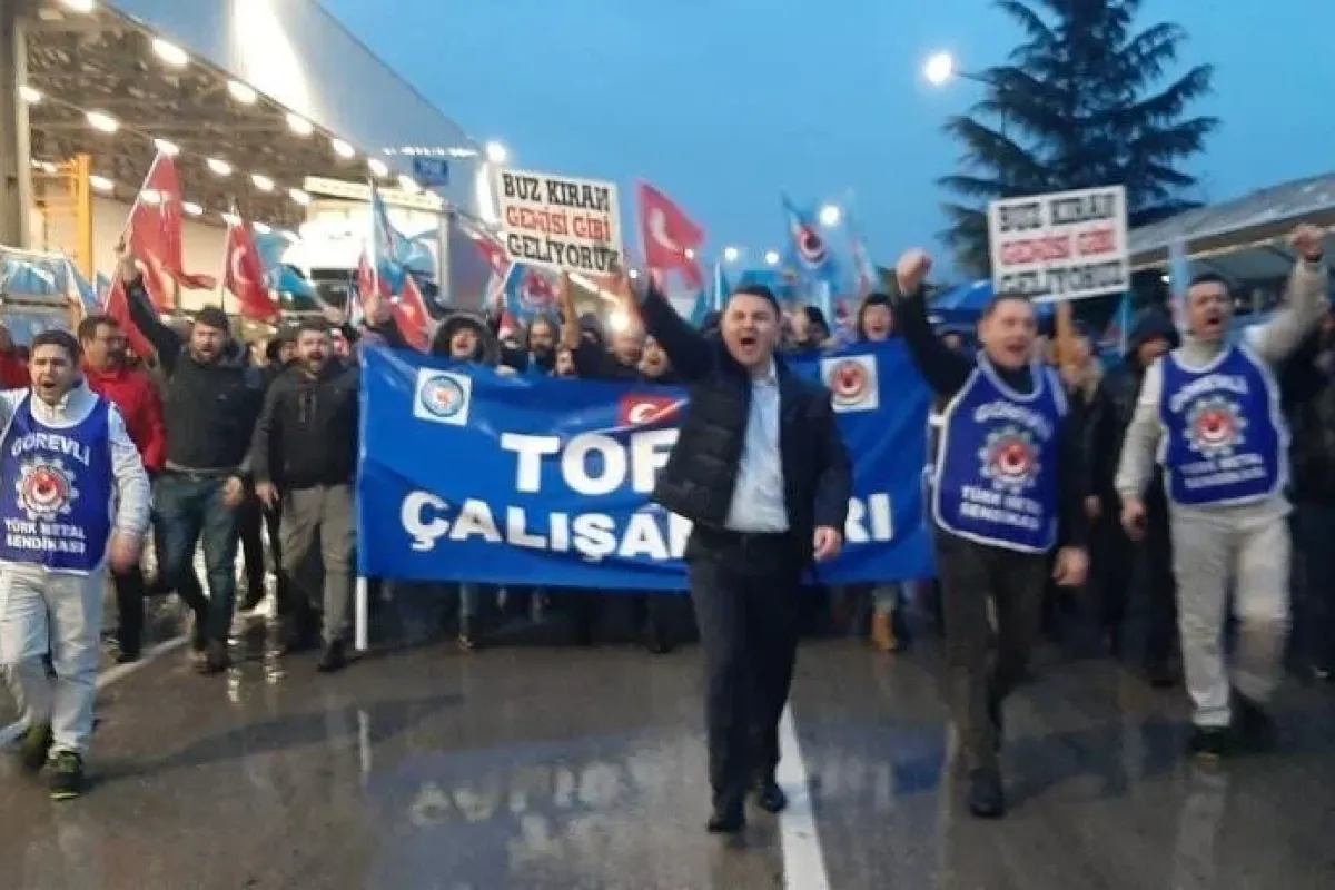 150 bin metal işçisinin sözleşme sevinci...Yüzde 102 zam aldılar