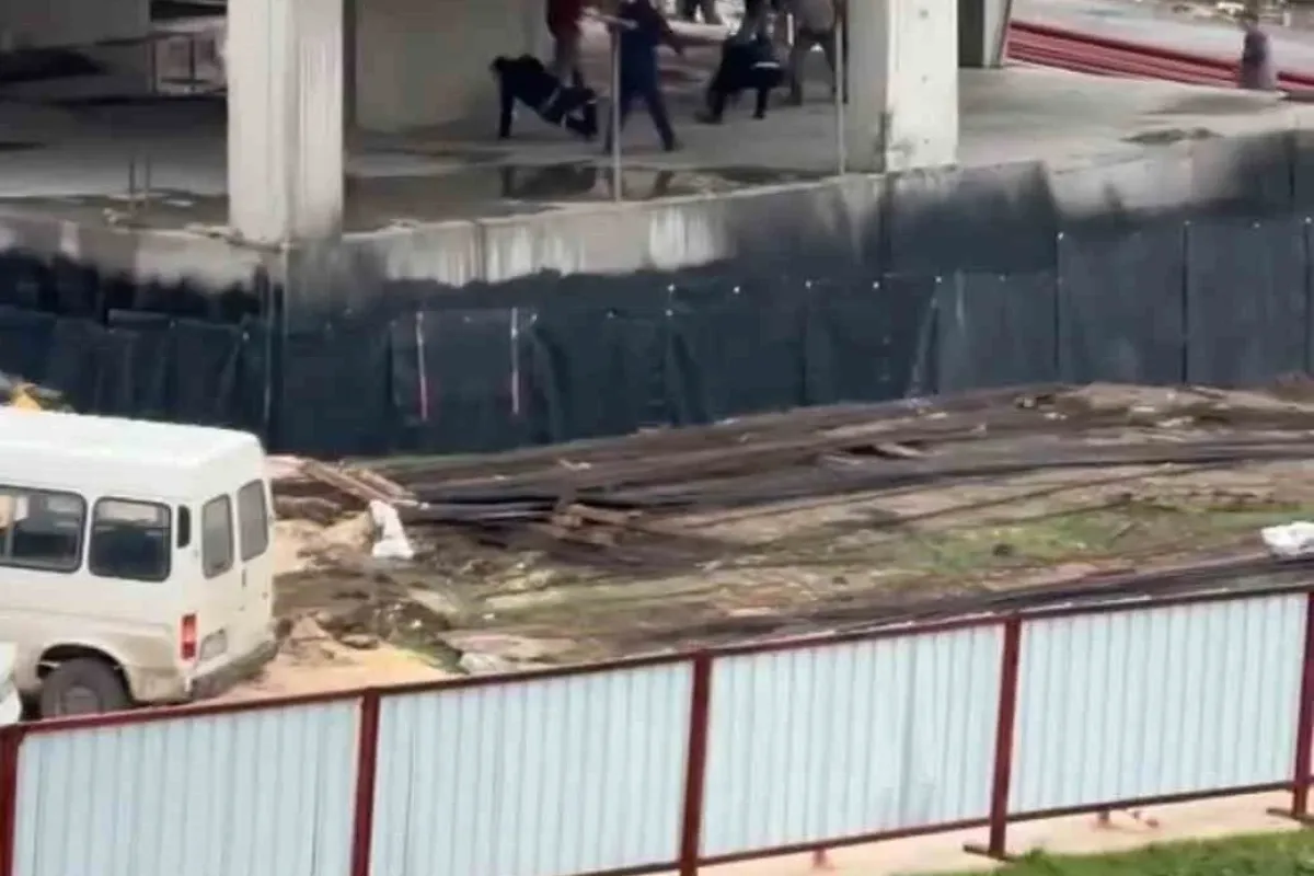 Bursada inşaat işçilerinin meydan muharebesi kamerada