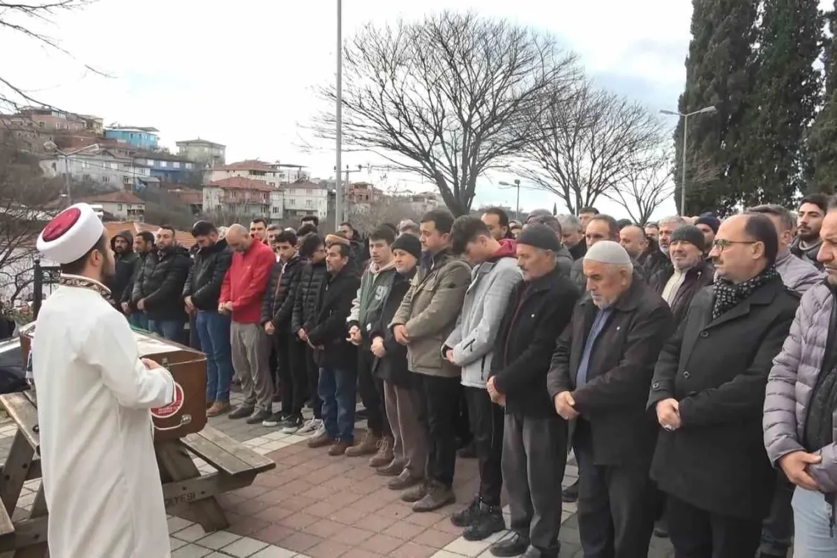 Küçük Zeynep gözyaşları içinde toprağa verildi