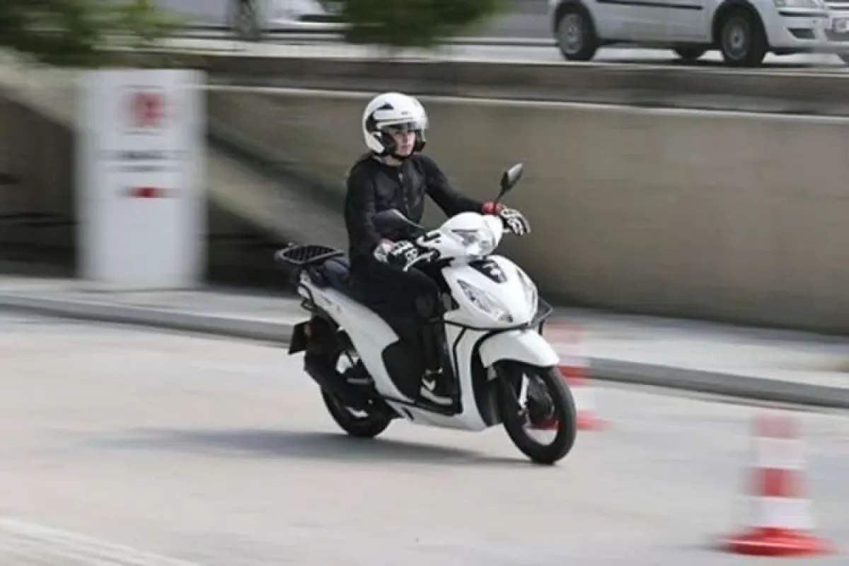 B Sınıfı Ehliyet Sahipleri Artık 125 cc Motosiklet Kullanabilecek!
