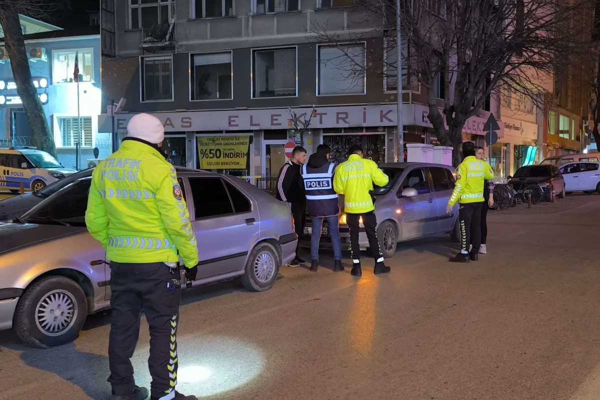 İnegöl'de Trafik Kurallarına Uymayanlara 10 Bin Lira Ceza!