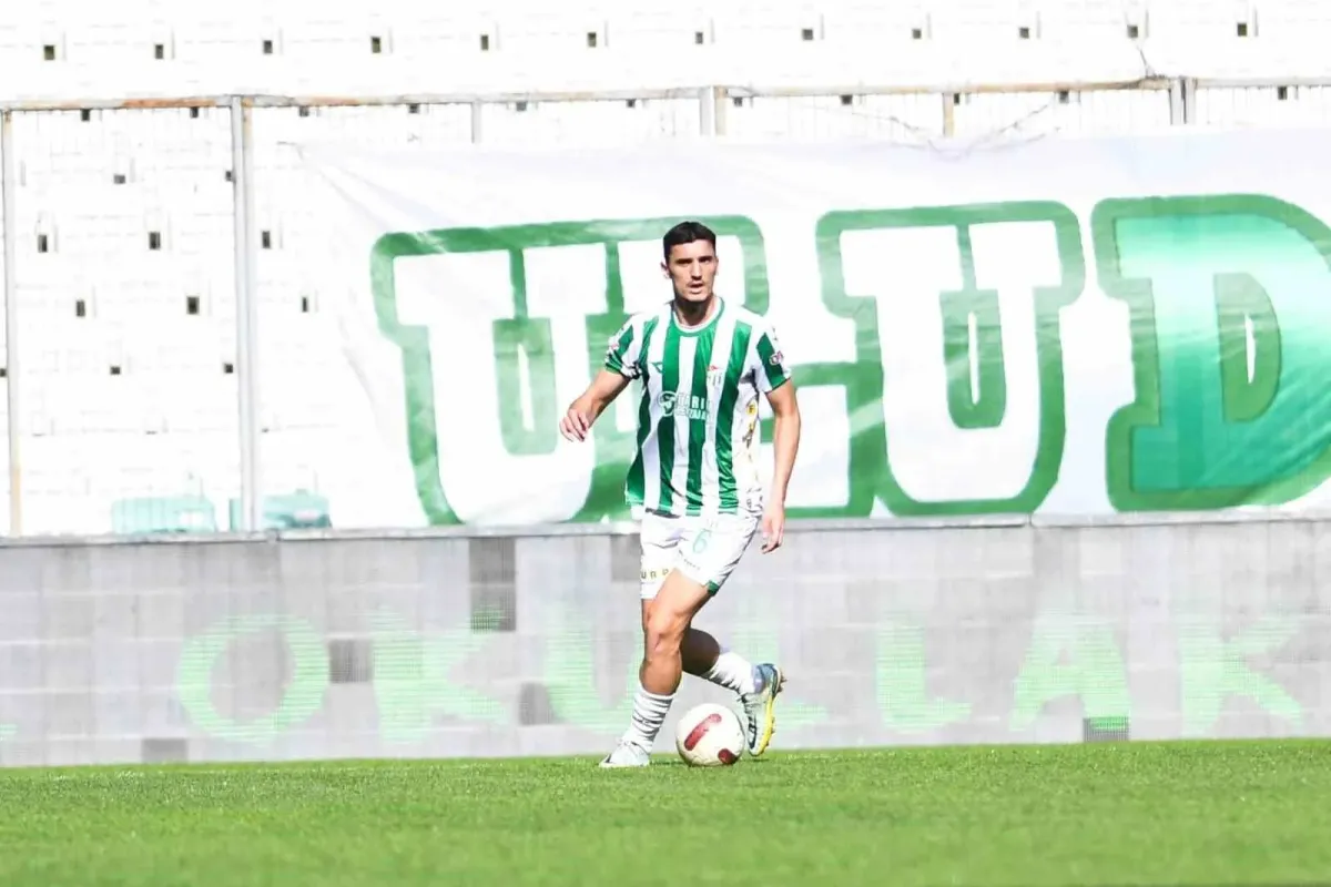 TFF 2. Lig: Bursaspor: 1 - Beyoğlu Yeni Çarşı: 1