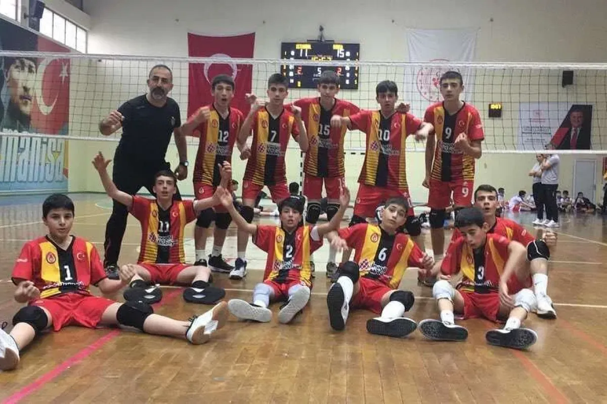 Gaziosmanpaşa İmam Hatip Ortaokulu öğrencilerinden dev başarı