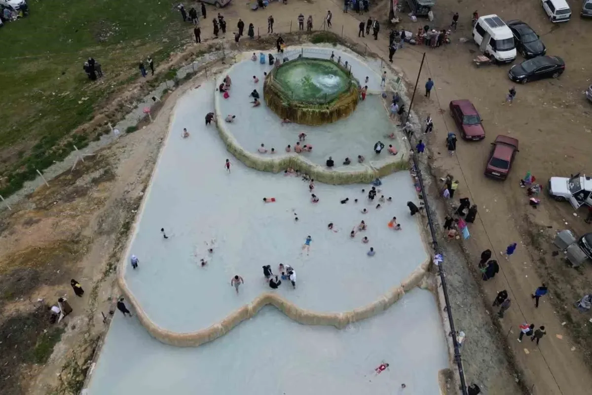 Pamukkale değil Bursa...Ücretsiz termal su ve çamur için akın akın geliyorlar