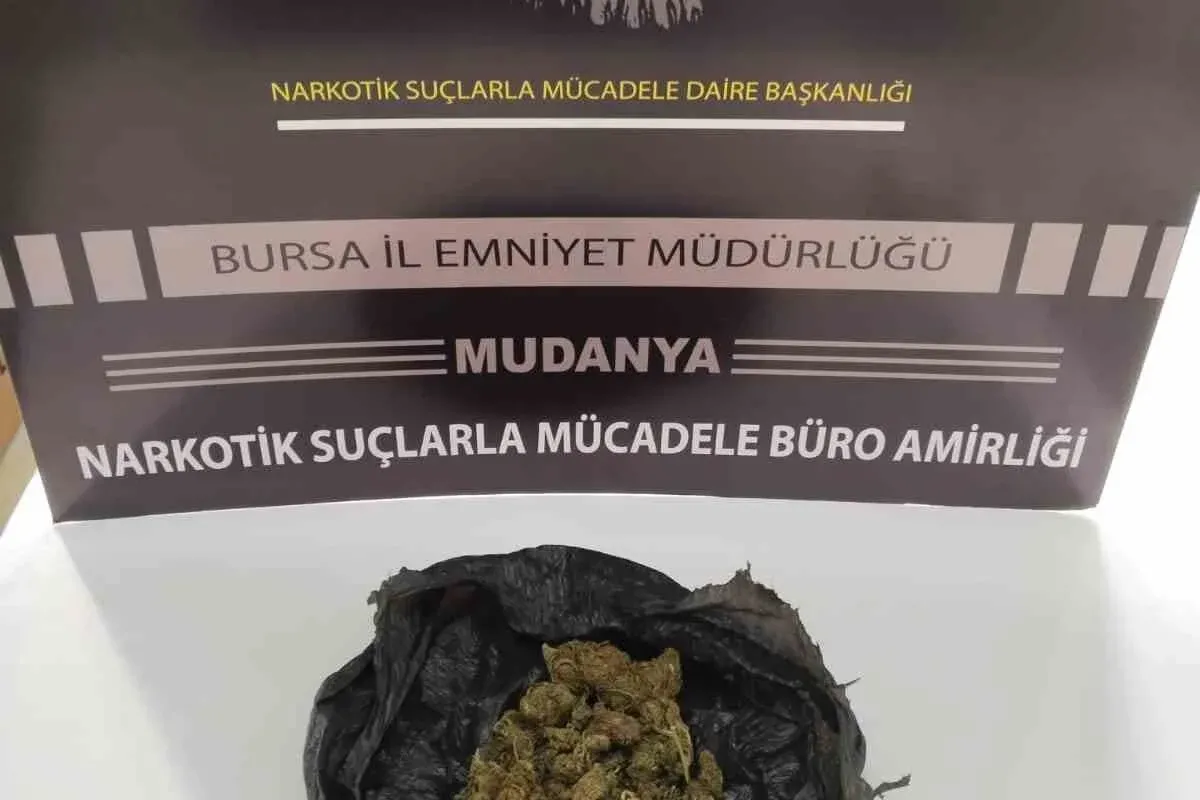 Bursa polisi uyuşturucu tacirlerine göz açtırmıyor