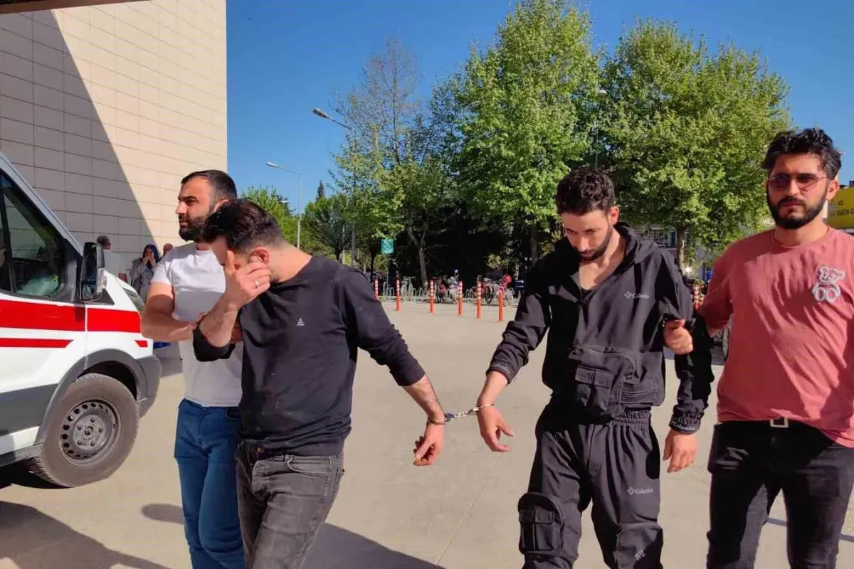 Bursada yakalanan uyuşturucu tacirleri tutuklandı