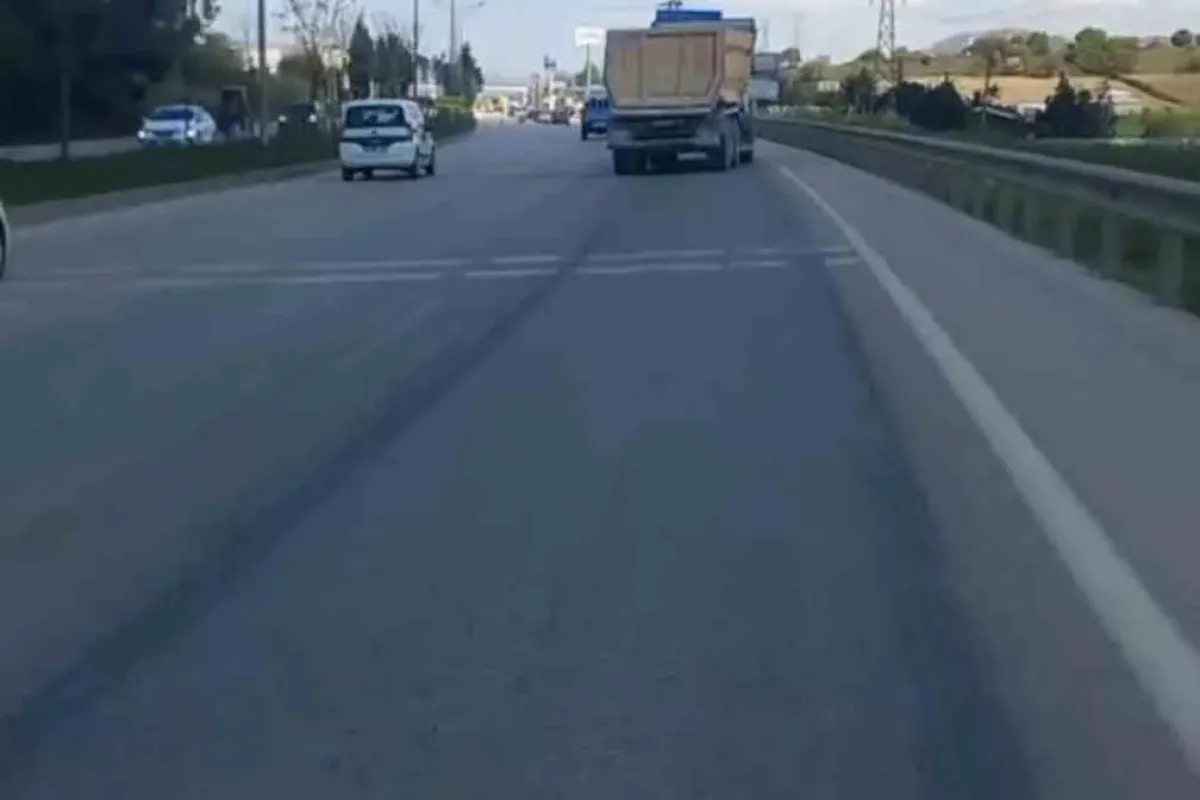 Bursada aksı yamuk tırı görenler gözlerine inanamadı
