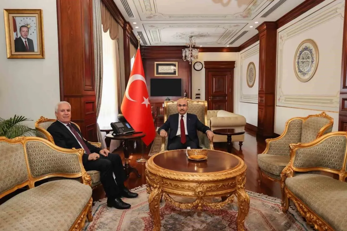Başkan Bozbeyden ilk resmi ziyaret Bursa Valisi Demirtaşa