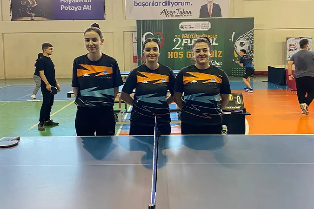 Özel Okyanus Koleji Kız Masa Tenisi Takımı İnegöl'de Şampiyon!