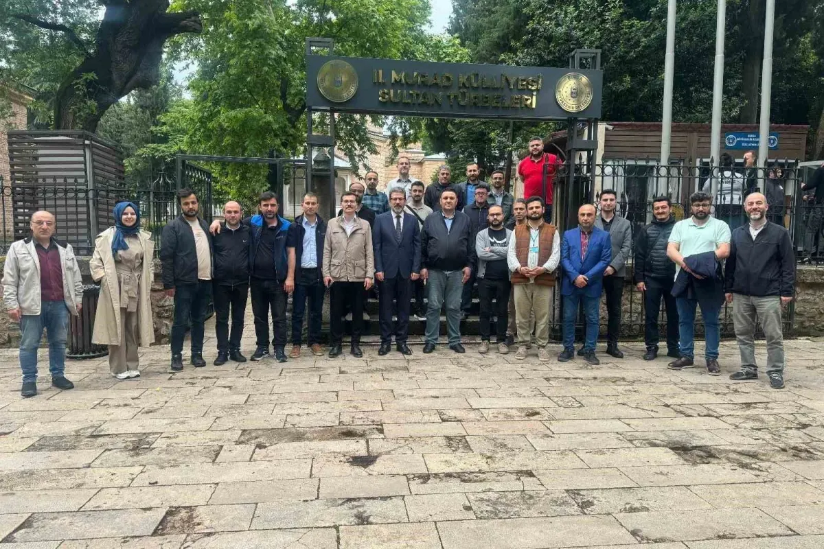 Muradiye Külliyesine ziyaretçi akını