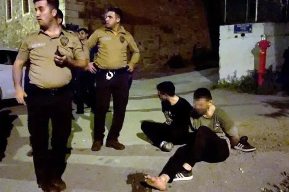 Osmanlı Devletinin 634 yıllık ilk hastanesinin kurşunları rulo yaparak çalmaya çalışmışlar