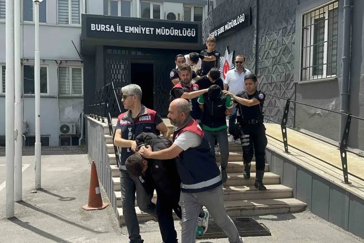 Başkomiser Volkan çetesini gerçek komiserler enseledi