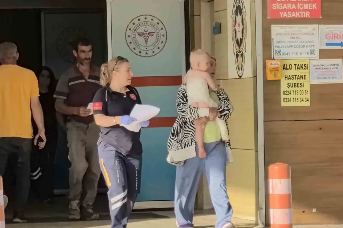 1,5 yaşındaki bebeğin üzerine kaynar su döküldü