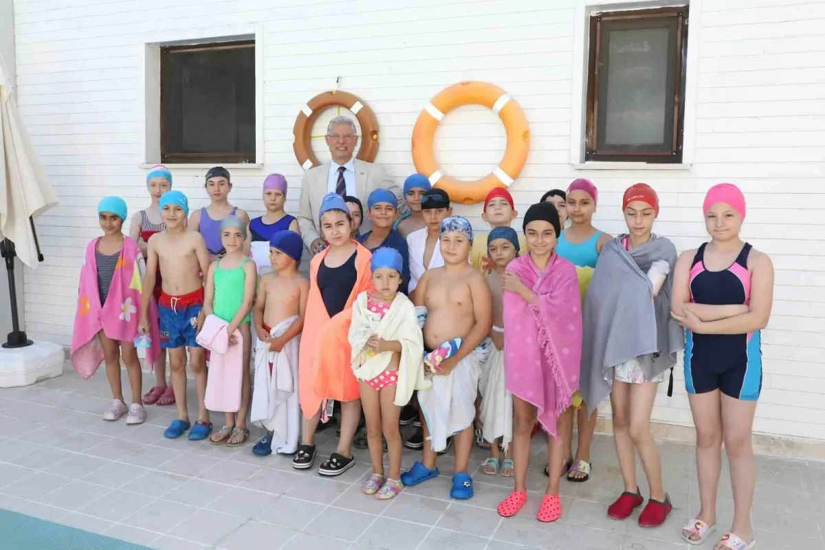 Mudanya Belediyesi Yüzme Havuzunda yaz sezonu başladı