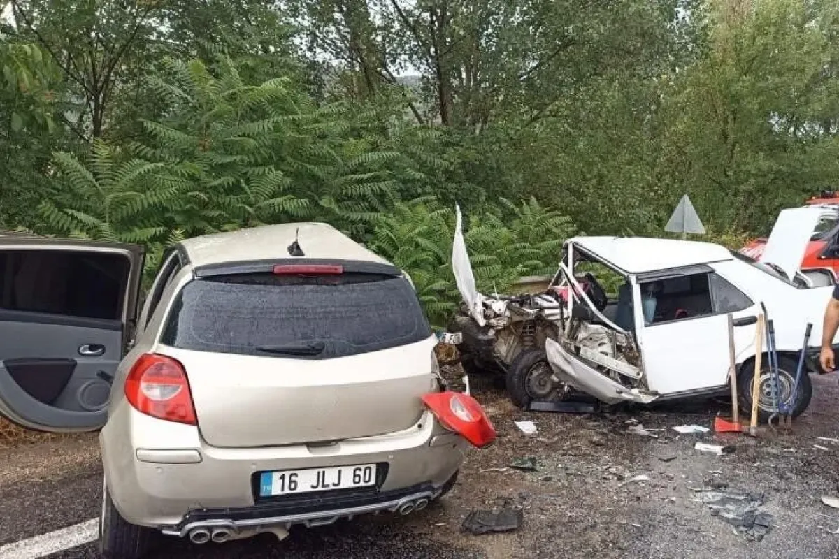 Bursada kayganlaşan yolda trafik kazası: 1 ölü, 3 yaralı