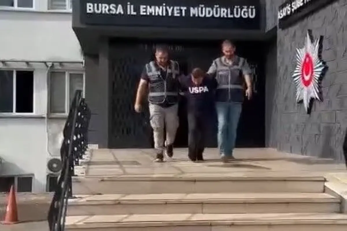 30 yıl hapis cezasıyla aranıyordu, kıskıvrak yakalandı