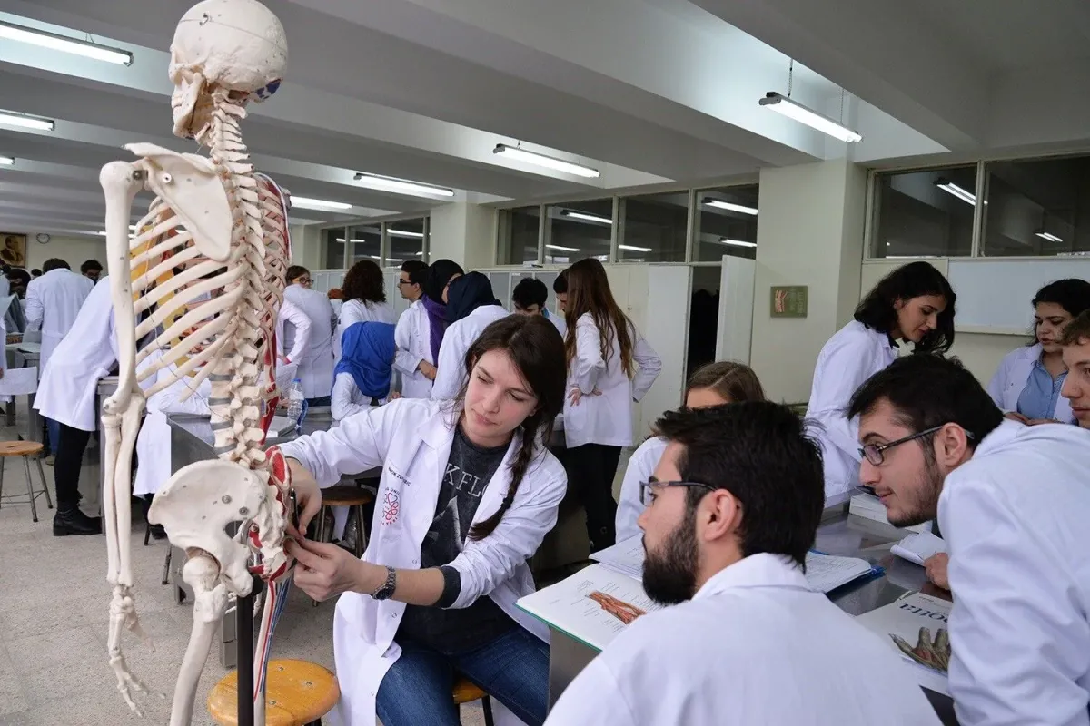 BUÜye 81 ilden öğrenci geldi