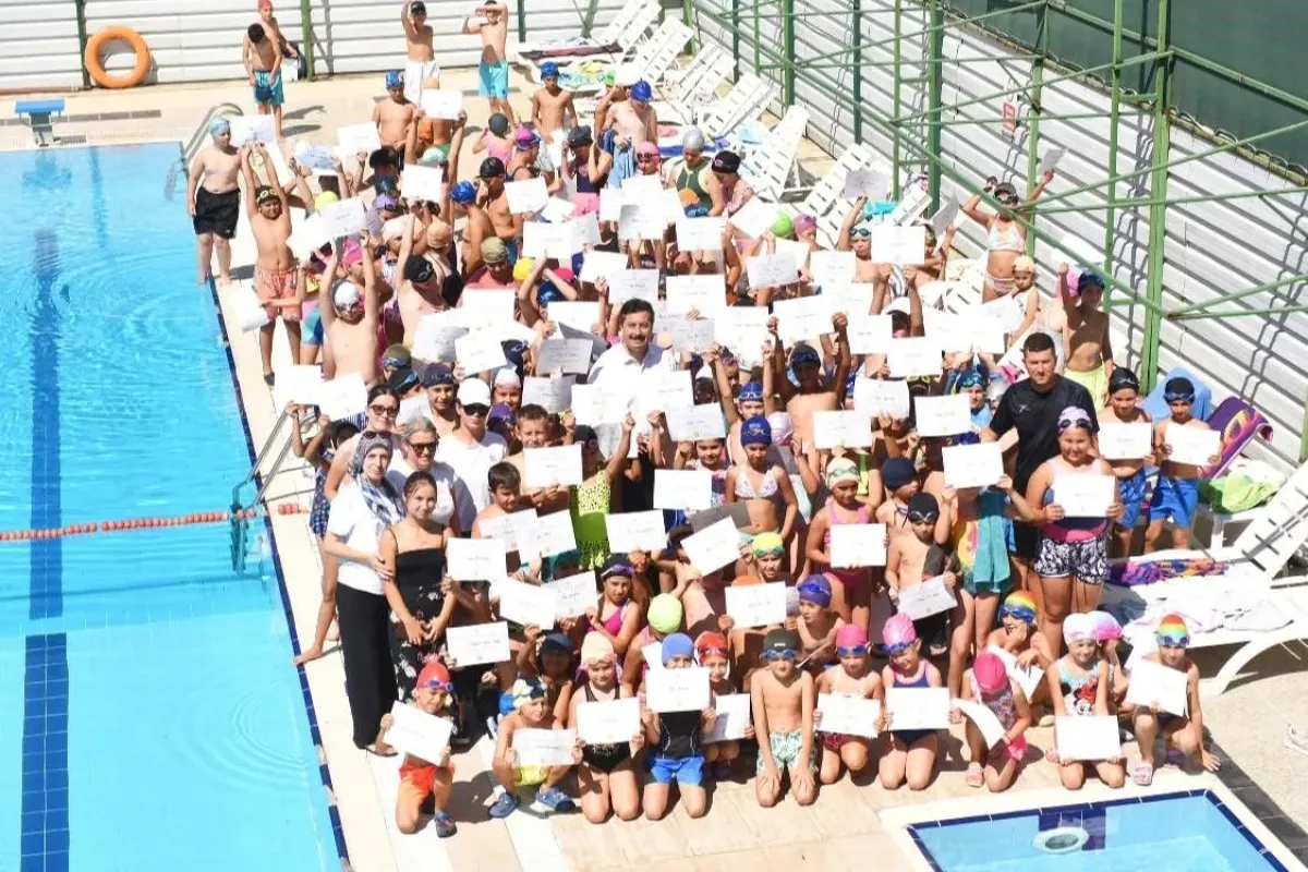 Yenişehirde 380 çocuk yüzme öğrendi