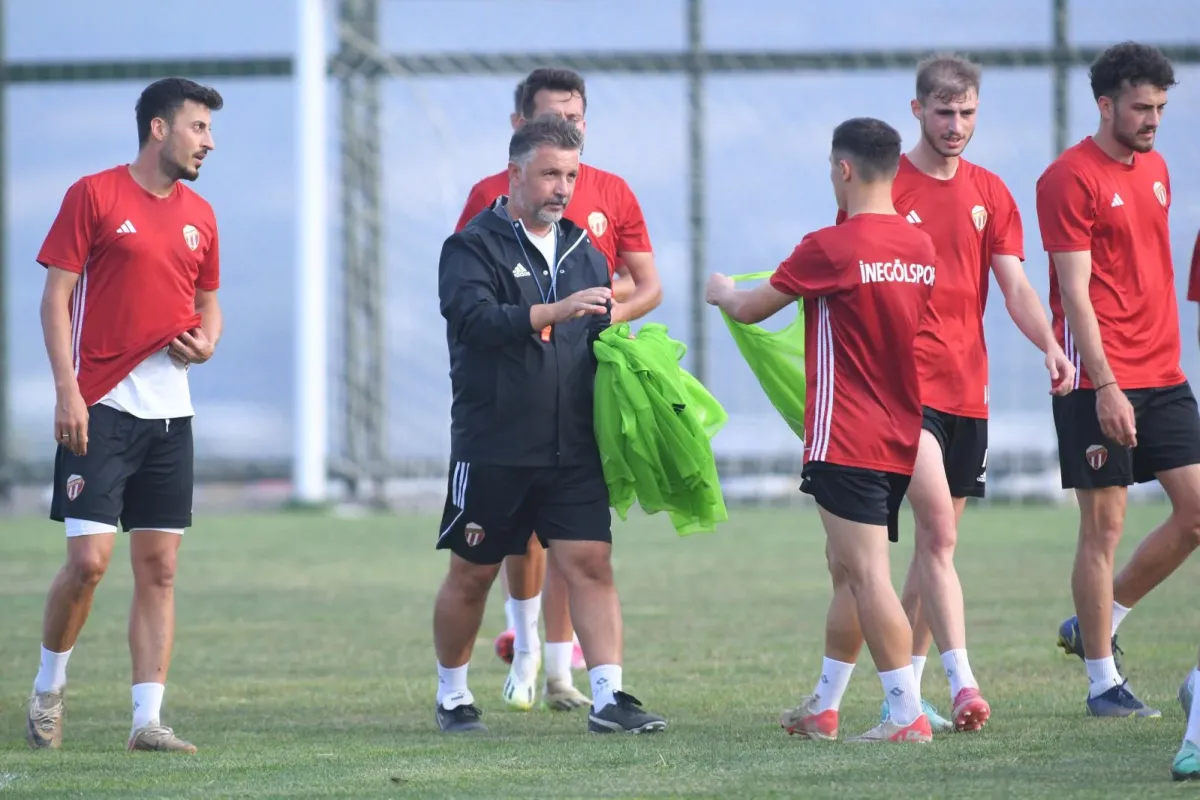 İnegölspor Teknik Direktörü Sinan Yücer: 'Kesinlikle İyi Bir Sezon Geçireceğiz'