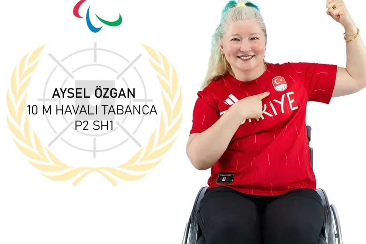 Bursa Büyükşehir Belediyesporlu Aysel Özgandan gümüş madalya