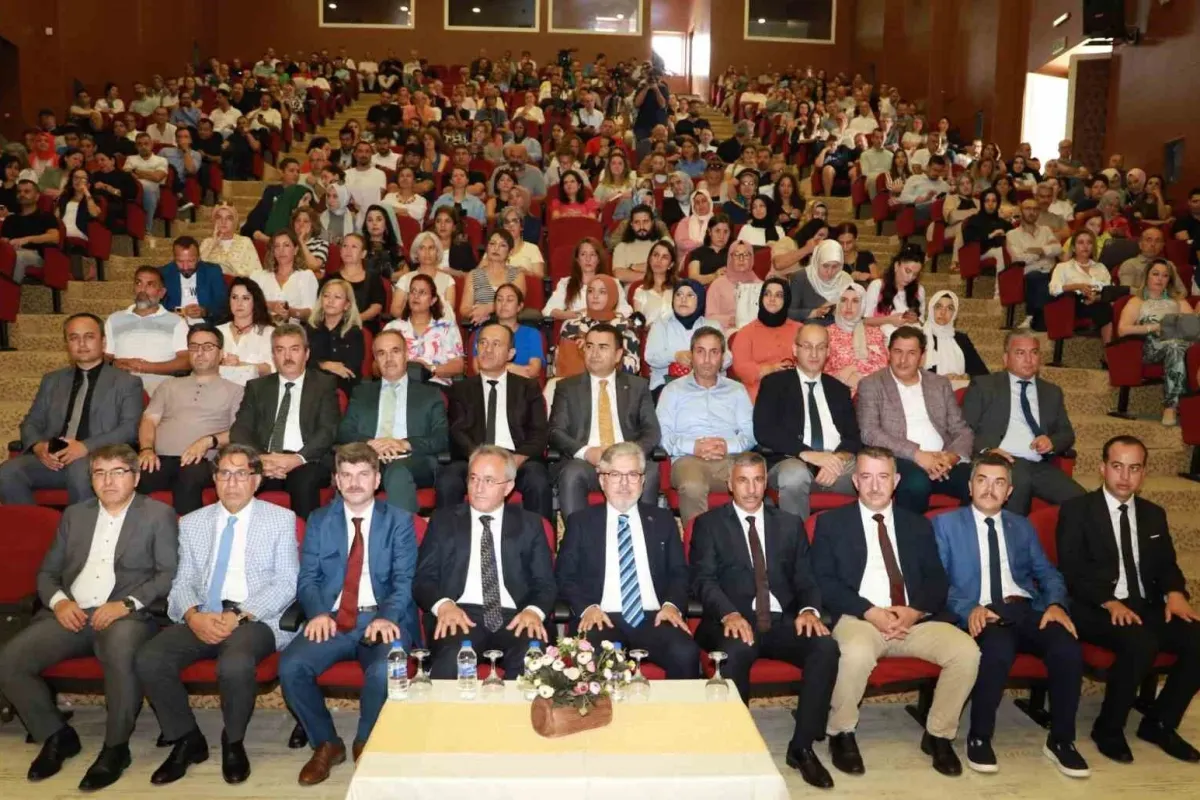 Bakan Yardımcısı Yelkenci Bursada formatör öğretmenlerle buluştu