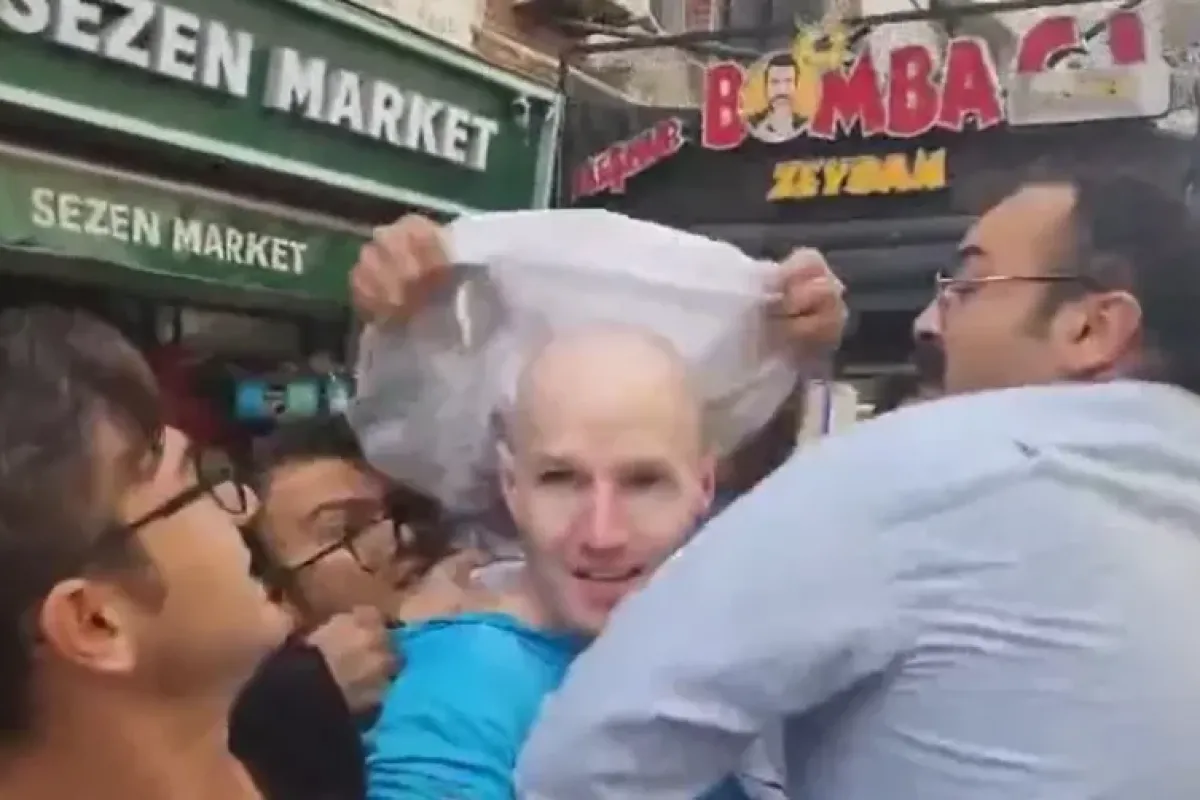 ABD askerlerinin başına çuval geçirdiler
