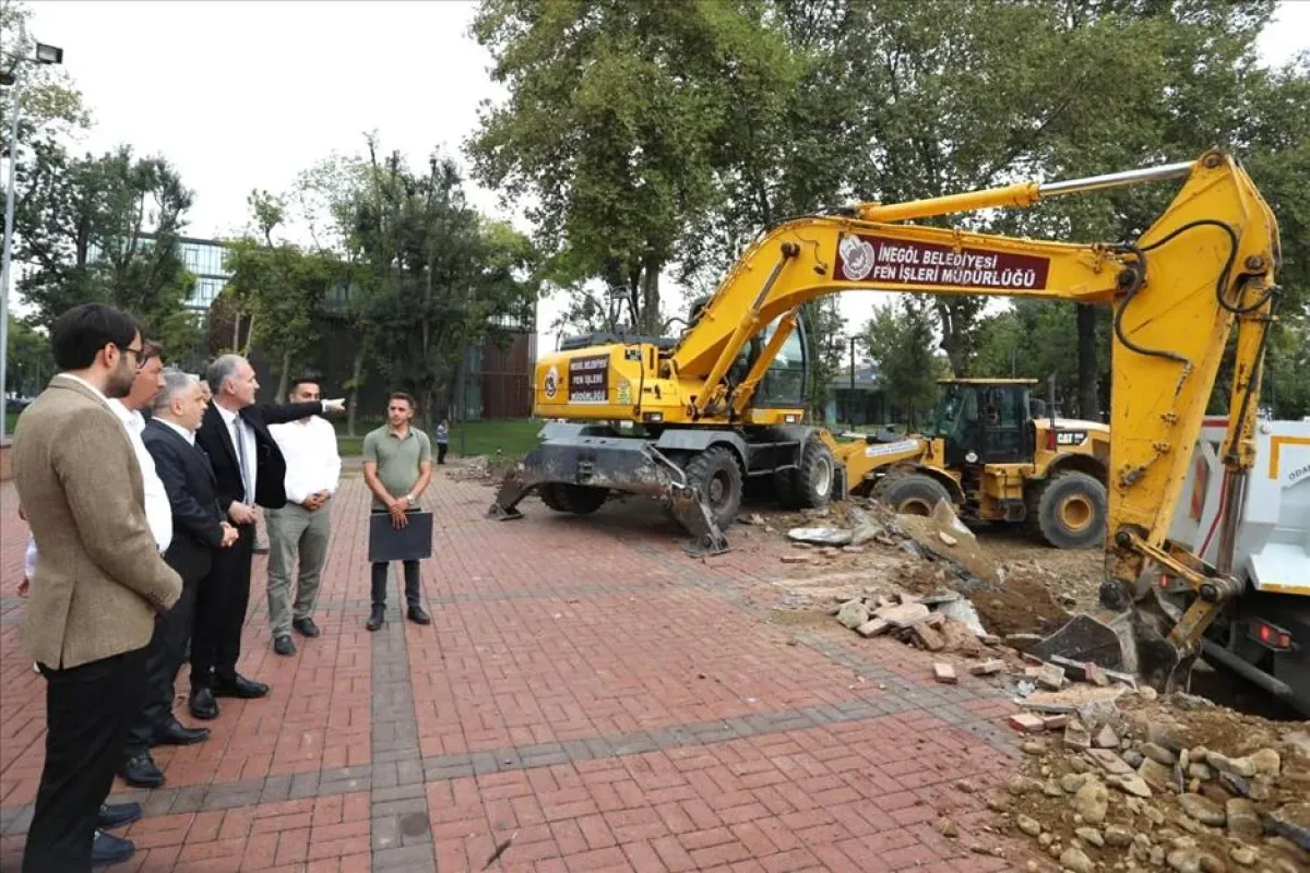 Heykel meydanında çalışma başladı