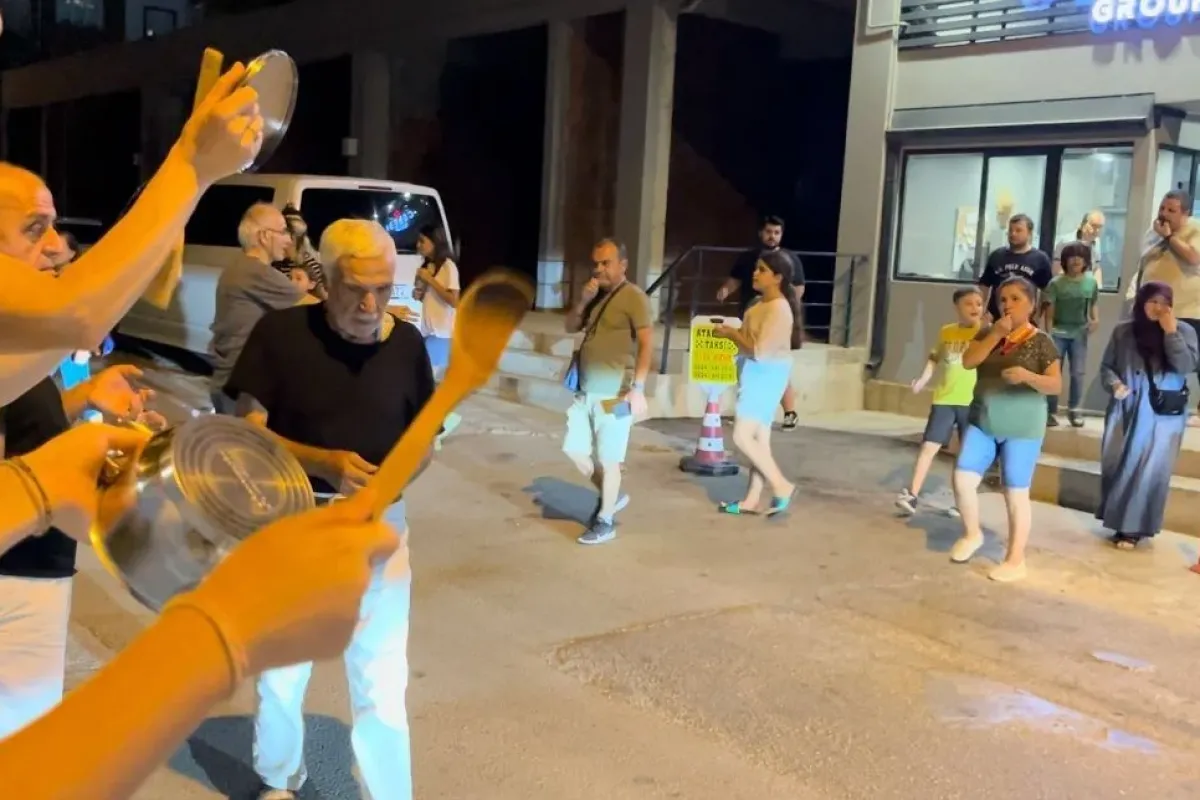 9 bloklu sitede asansör krizi site sakinlerini isyan ettirdi