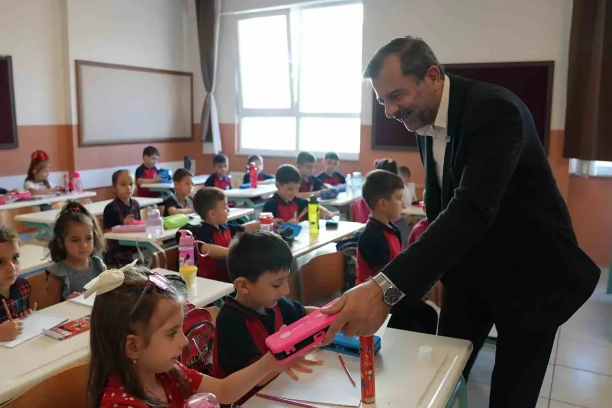 Gürsuda heyecanlı miniklere moral hediyesi