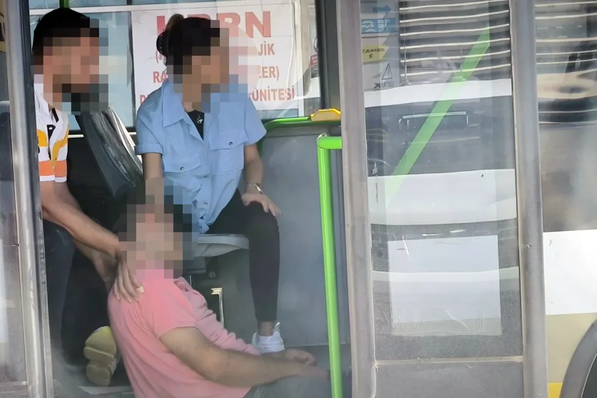 Halk otobüsünde gergin anlar; Son anda yetiştirildi
