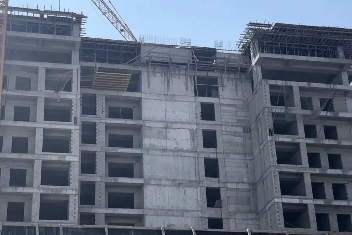 İnşaattan düşen işçi hayatını kaybetti