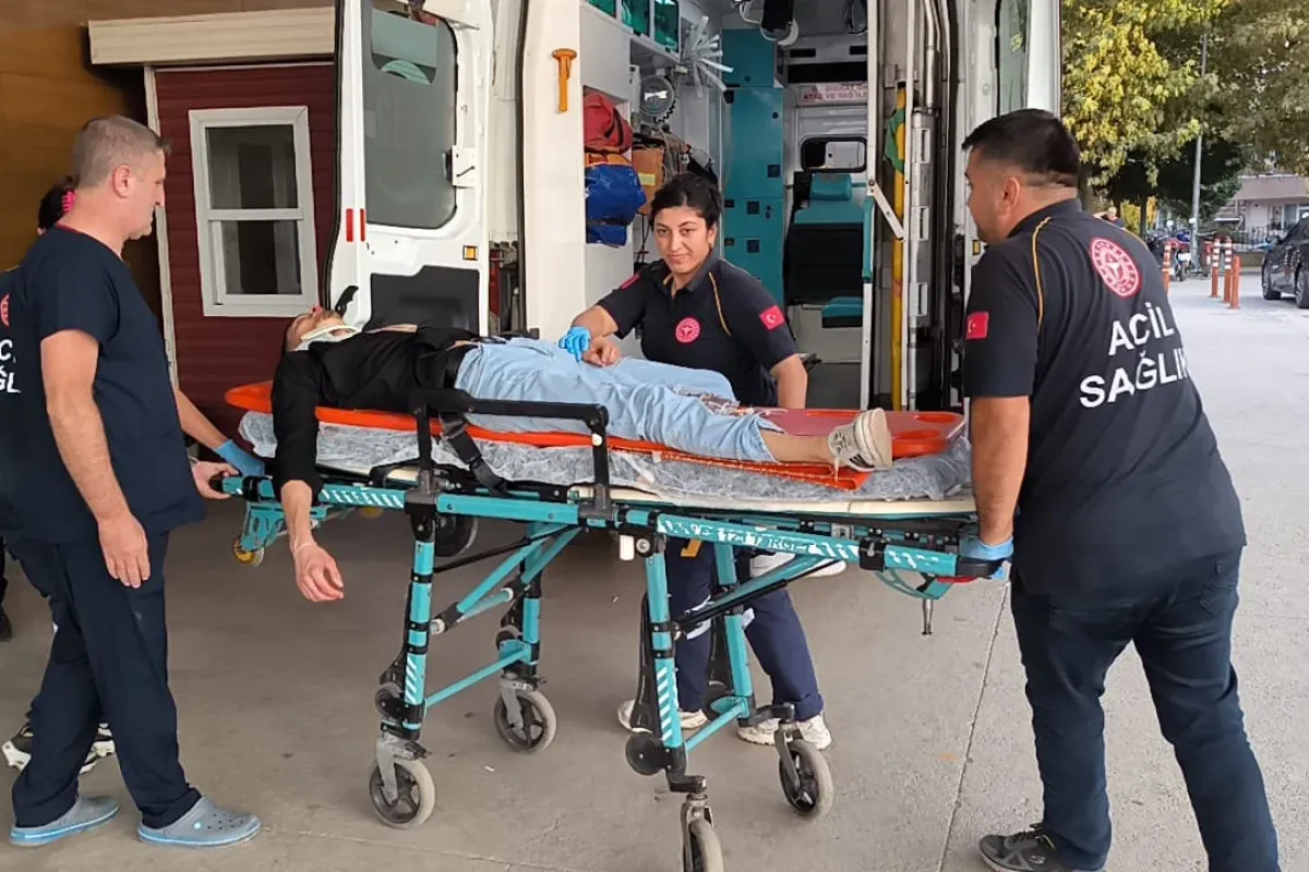 İnegöl’de Motosiklet Kazası: Yaya Ağır Yaralandı!