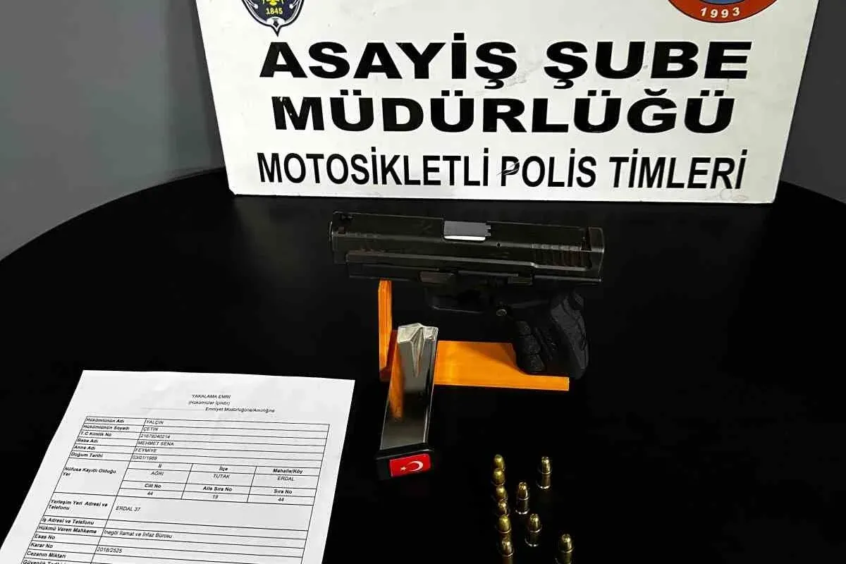 Bursa’da şüpheli araçtan tabanca ve uyuşturucu çıktı