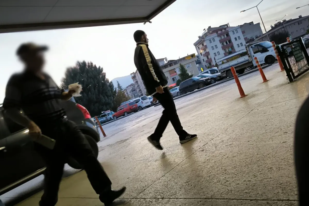 İnegöl'de Motorlu Testere Kazası: Bir Parmağı Koptu