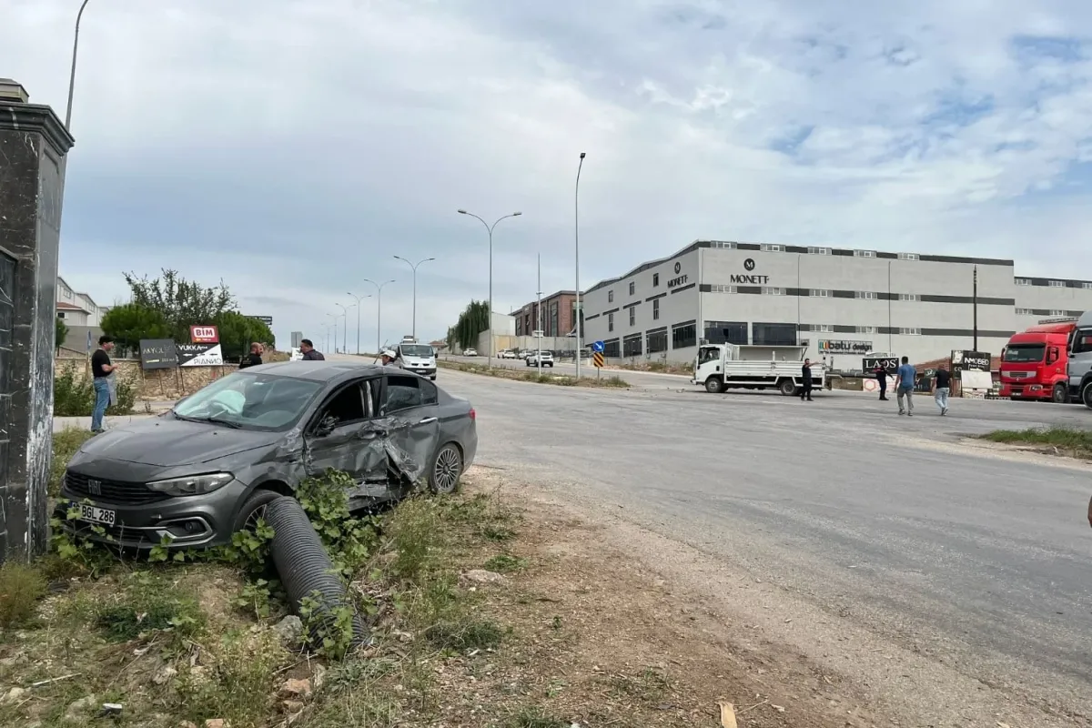 Mobilya OSB'de kaza 3 yaralı