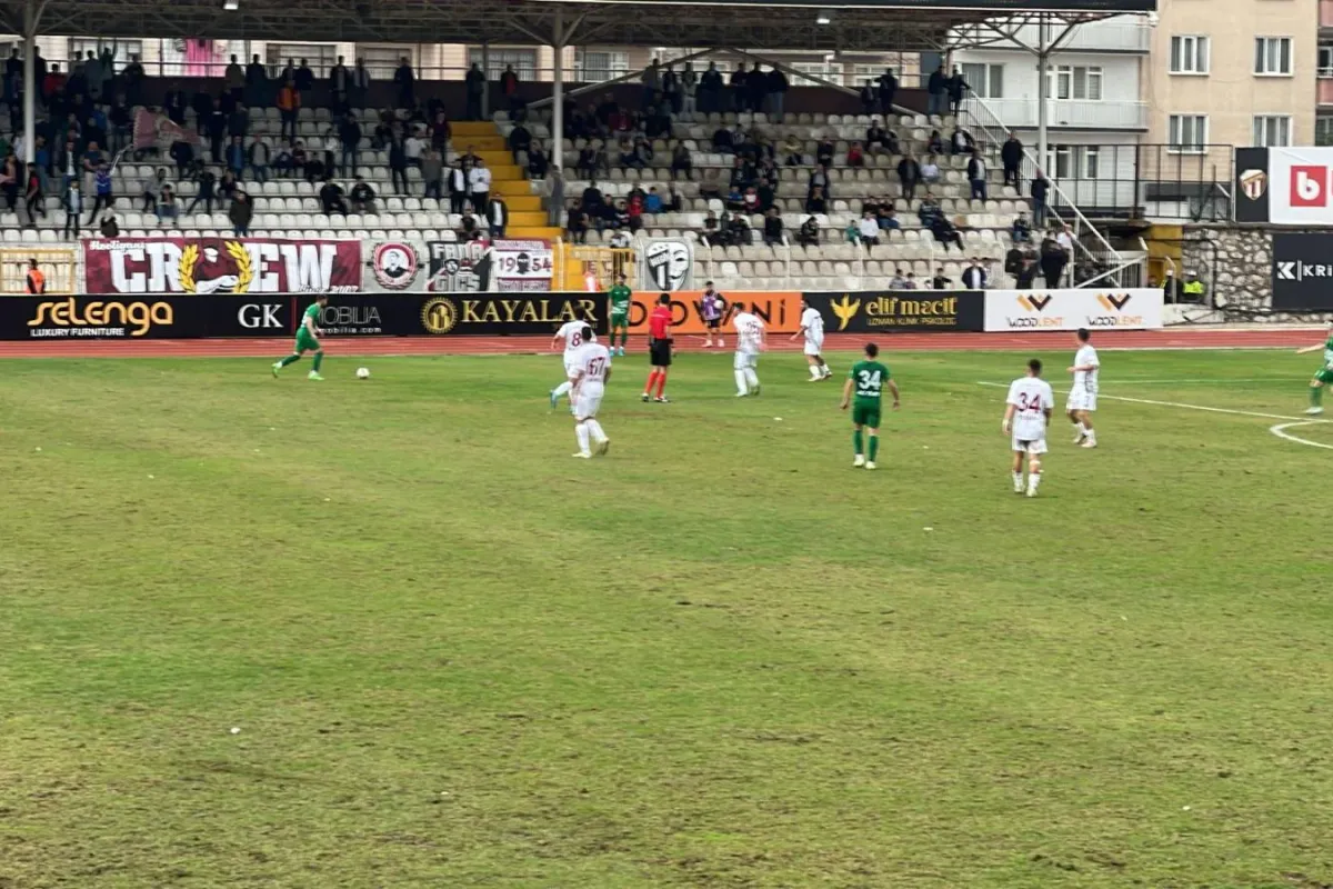 İnegölspor son dakikada yıkıldı! Büyük fırsatı tepti