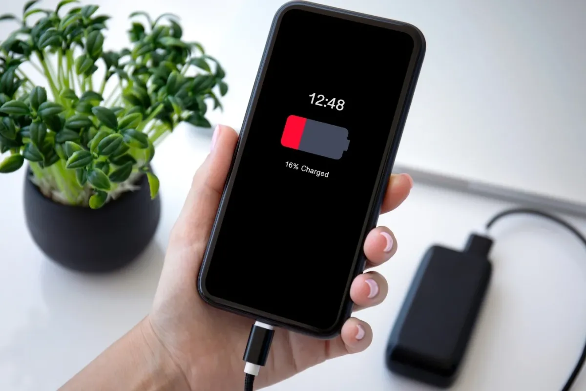 Akıllı Telefon Bataryası Nasıl Daha Uzun Dayanır?