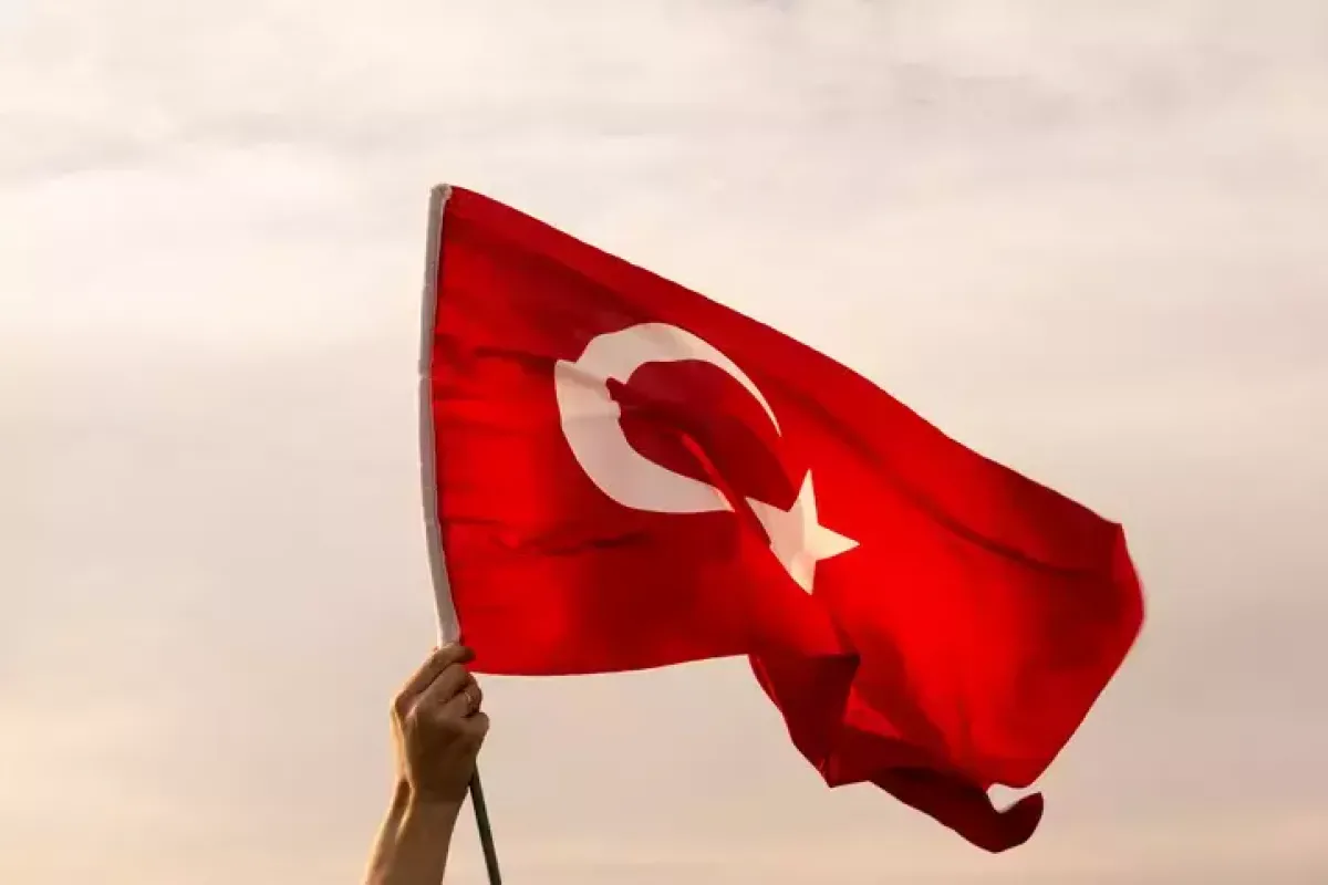 28 Ekim Pazartesi Okullar Yarım Gün Tatil mi? 29 Ekim Resmi Tatil Detayları